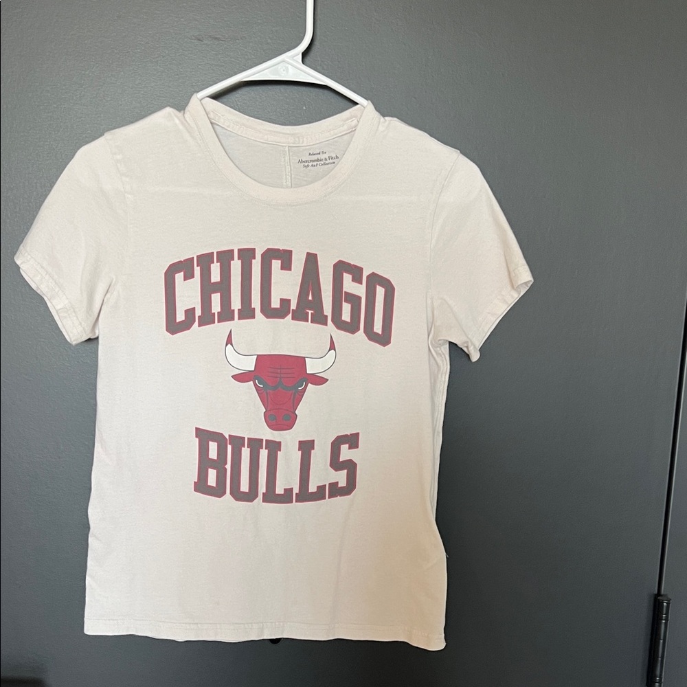 Abercrombie & Fitch Cream Relaxed Tee